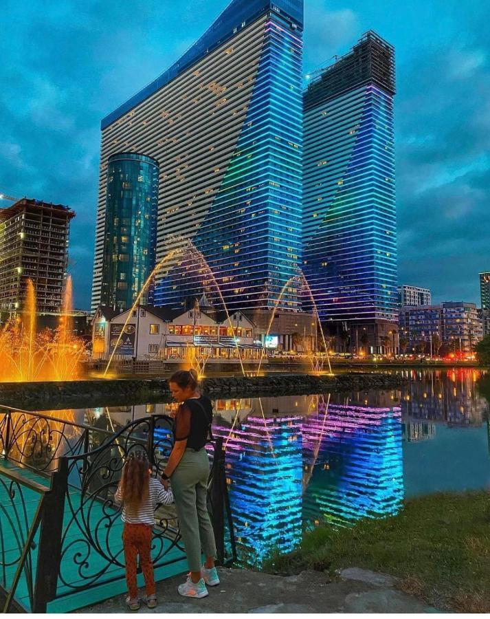Hotel Black Sea Luxury Towers Batumi Exterior foto