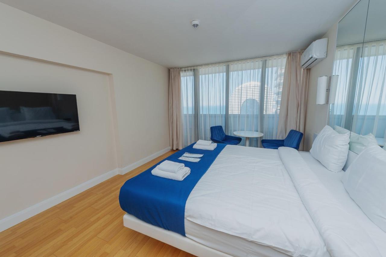 Hotel Black Sea Luxury Towers Batumi Exterior foto