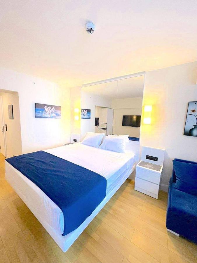 Hotel Black Sea Luxury Towers Batumi Exterior foto