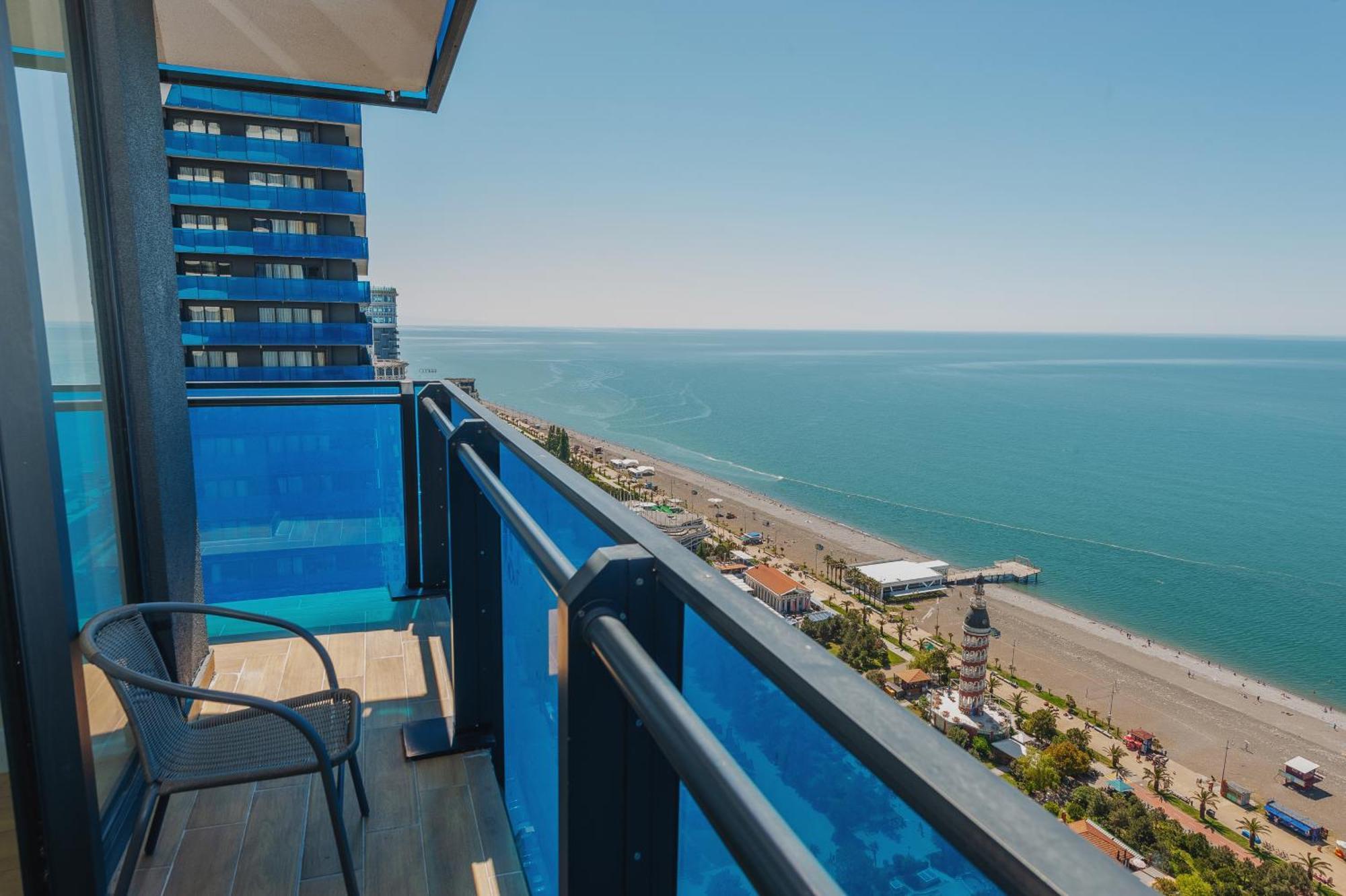 Hotel Black Sea Luxury Towers Batumi Exterior foto
